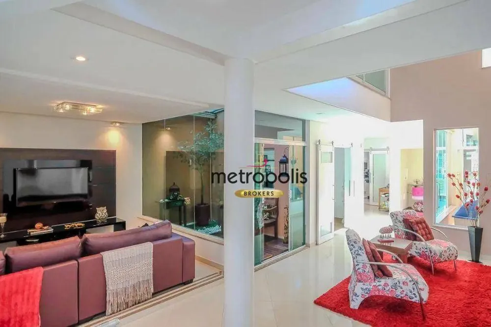 Sobrado, 3 quartos, 465 m² - Foto 1