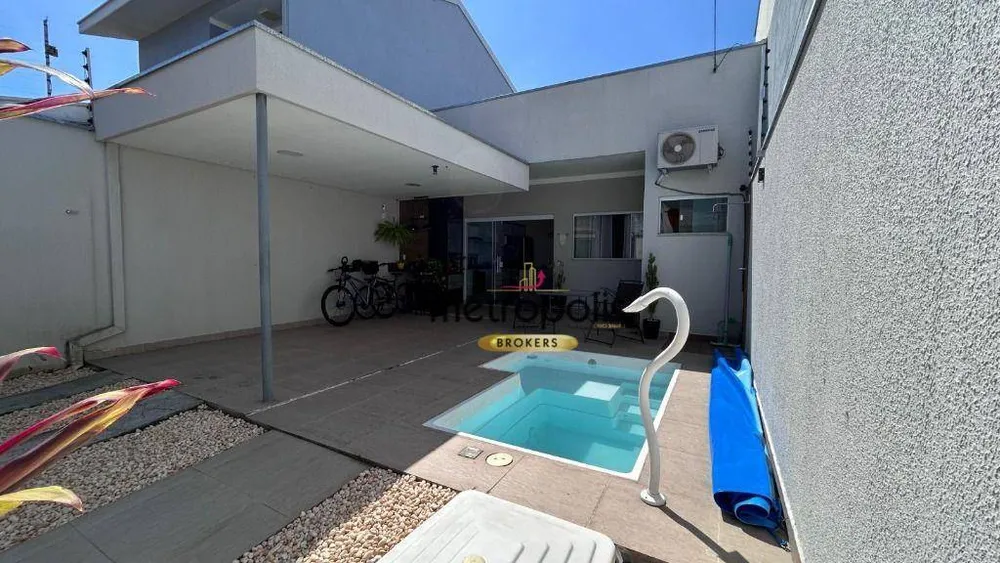 Casa, 3 quartos, 139 m² - Foto 4