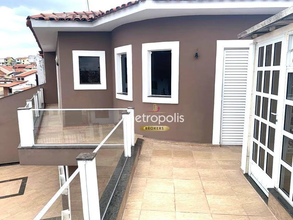 Sobrado, 3 quartos, 250 m² - Foto 1
