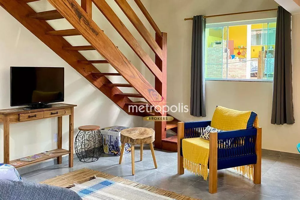 Sobrado, 4 quartos, 241 m² - Foto 1