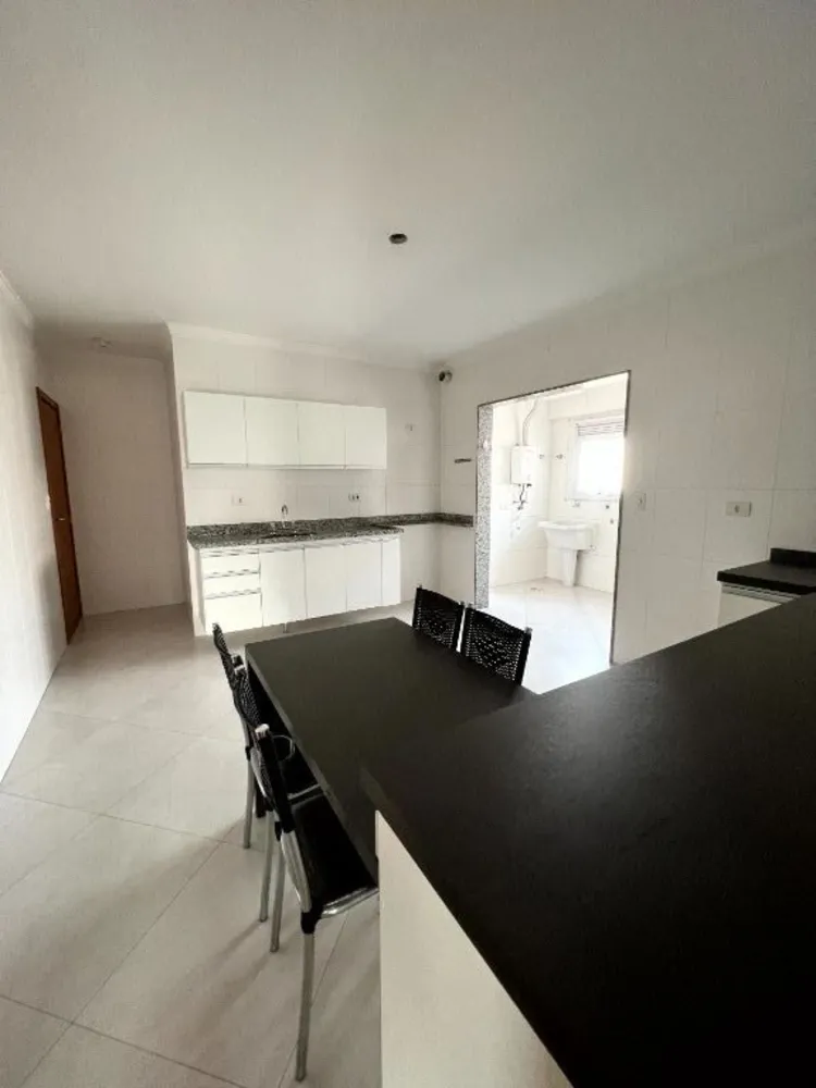 Apartamento, 3 quartos, 130 m² - Foto 3