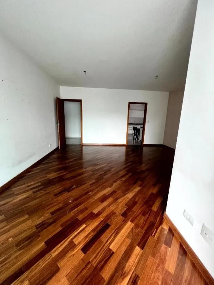 Apartamento, 3 quartos, 130 m² - Foto 1