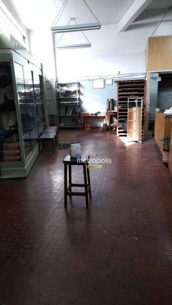Loja-Salão para alugar, 198m² - Foto 1