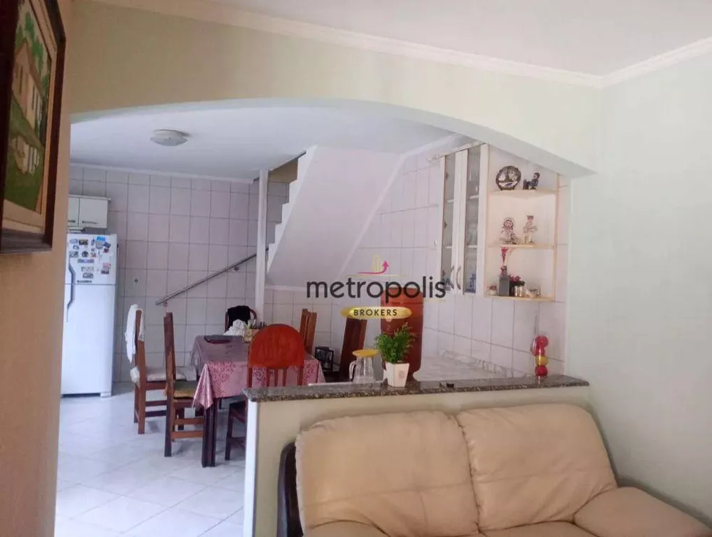 Sobrado à venda com 2 quartos, 180m² - Foto 2