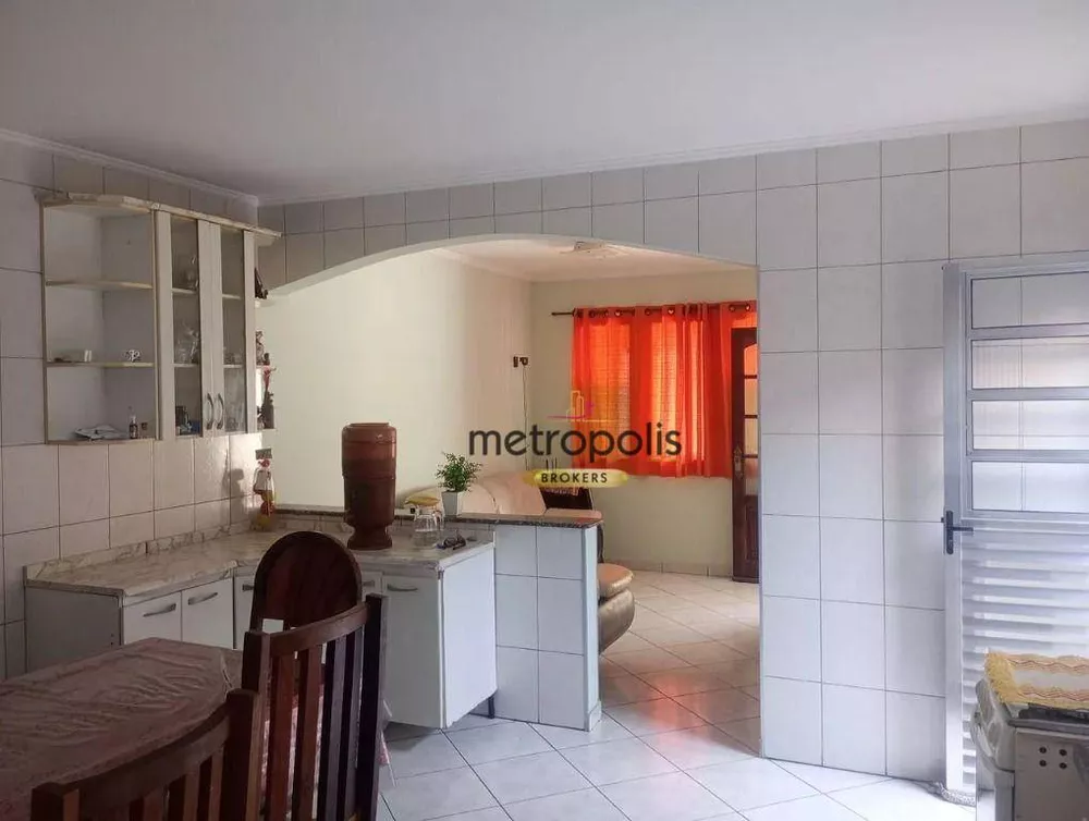 Sobrado à venda com 2 quartos, 180m² - Foto 4