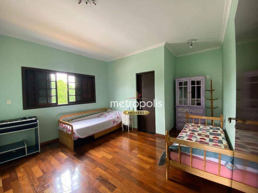 Casa, 4 quartos, 250 m² - Foto 13