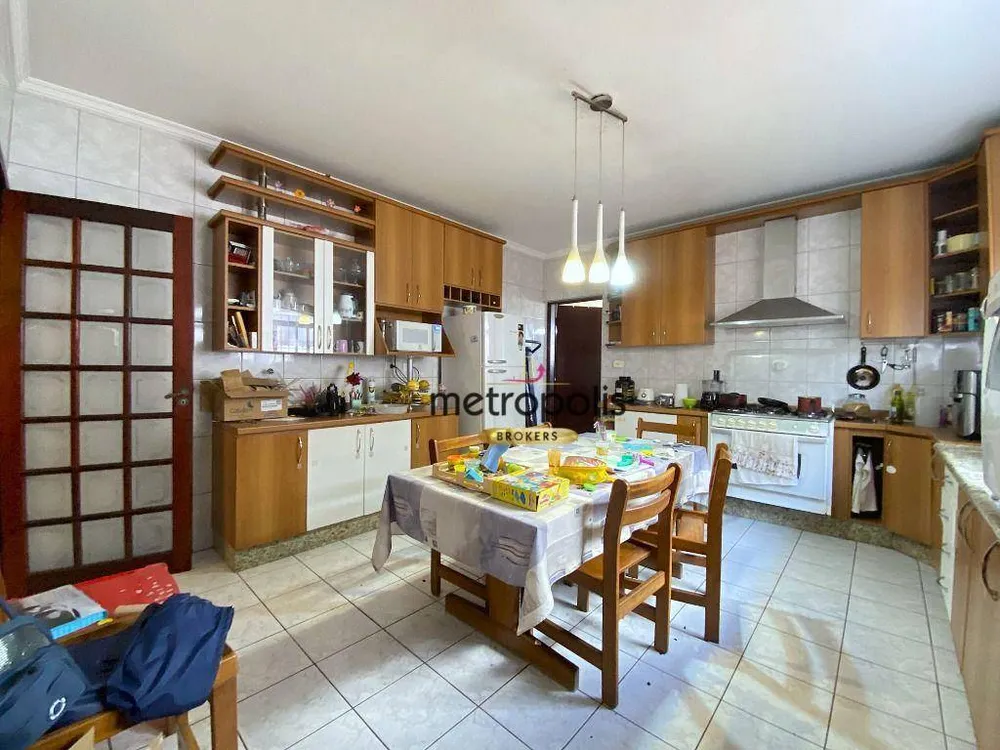 Sobrado, 3 quartos, 263 m² - Foto 2