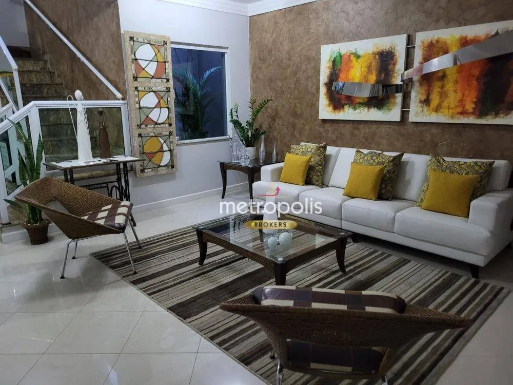 Sobrado, 4 quartos, 215 m² - Foto 1