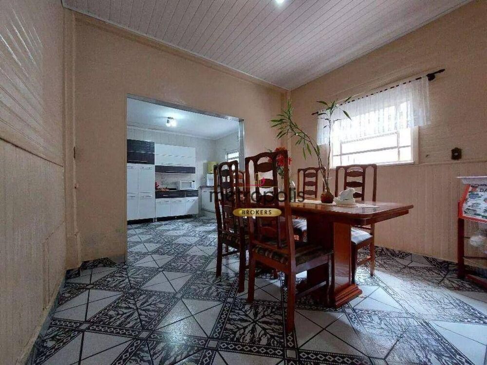 Casa à venda com 3 quartos, 292m² - Foto 8