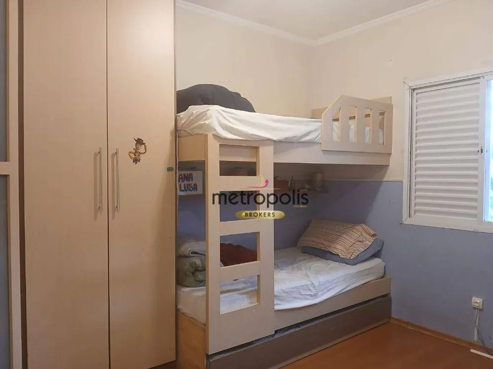 Sobrado, 4 quartos, 240 m² - Foto 1