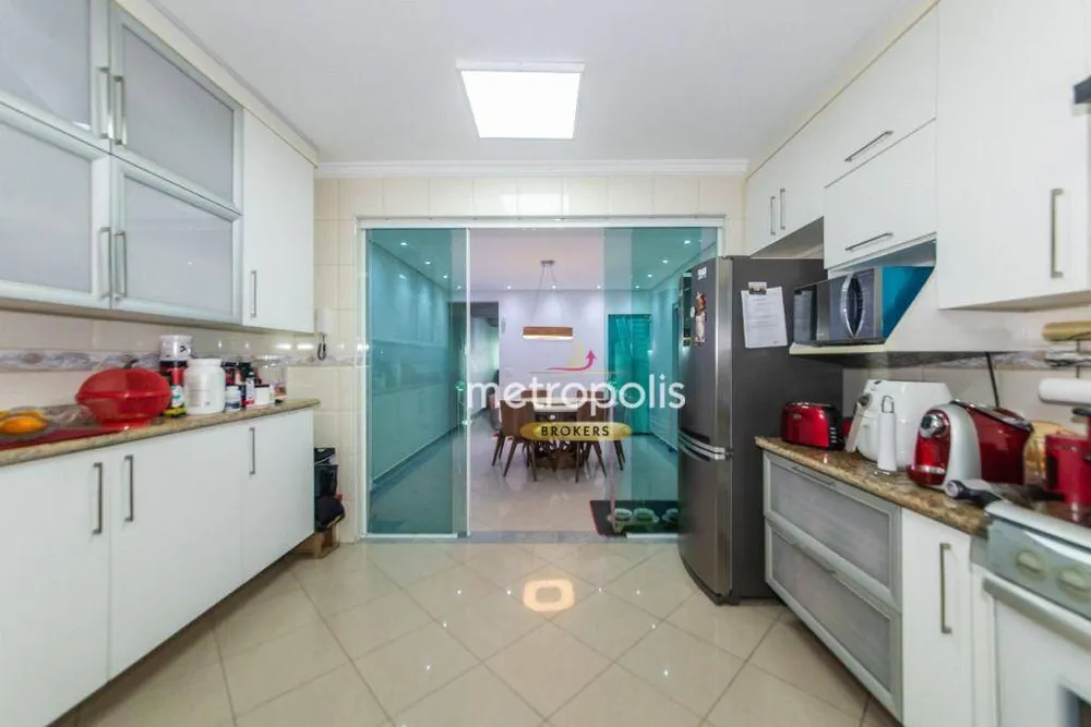 Sobrado, 4 quartos, 263 m² - Foto 1