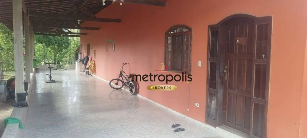 Chácara, 2 quartos, 1327 m² - Foto 1