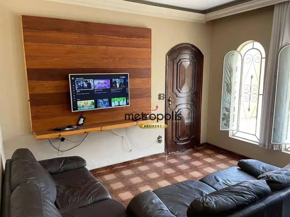 Casa, 3 quartos, 258 m² - Foto 1