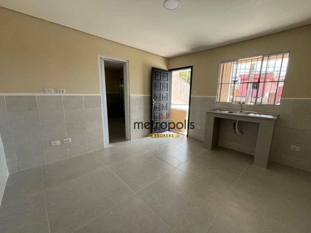 Casa para alugar com 1 quarto, 30m² - Foto 1