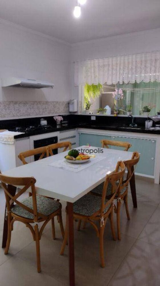 Sobrado, 3 quartos, 176 m² - Foto 2