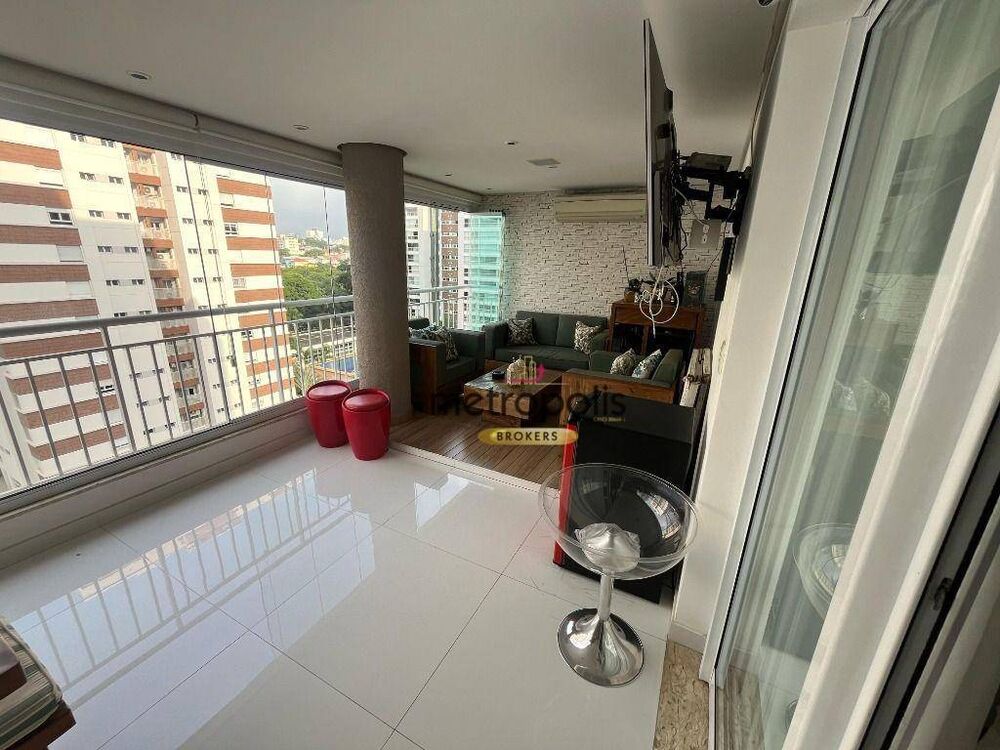 Apartamento à venda com 3 quartos, 198m² - Foto 11