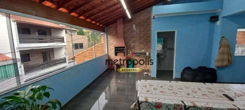 Sobrado, 3 quartos, 206 m² - Foto 1