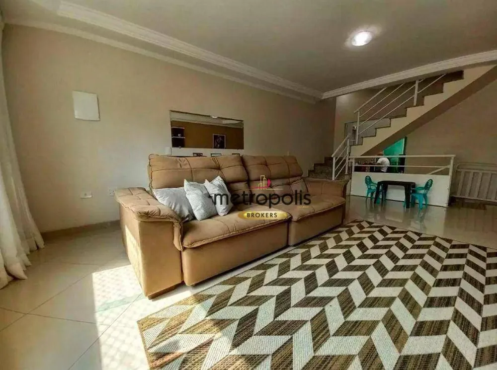 Sobrado, 3 quartos, 190 m² - Foto 1