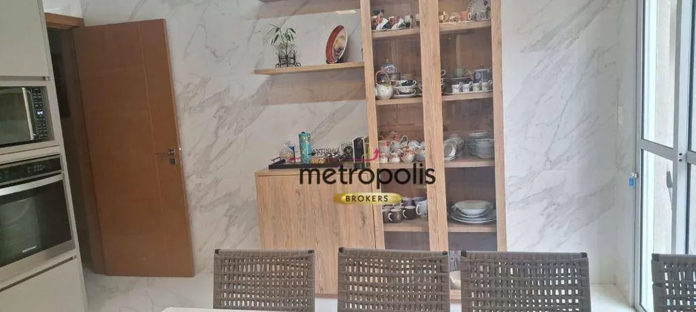 Sobrado, 3 quartos, 209 m² - Foto 2