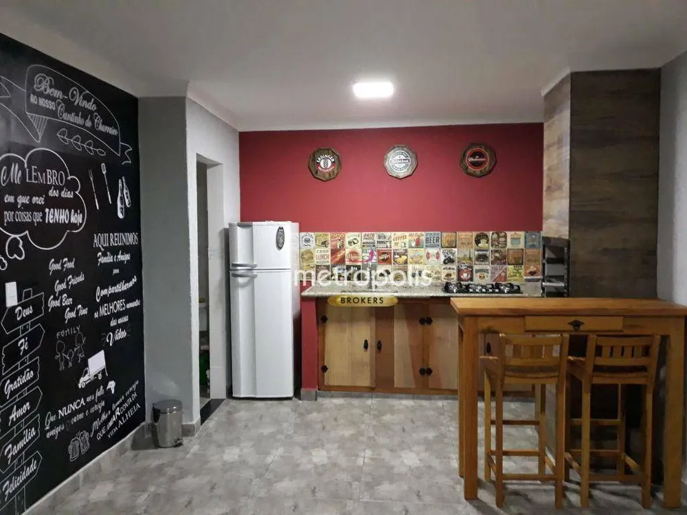 Sobrado, 2 quartos, 200 m² - Foto 1