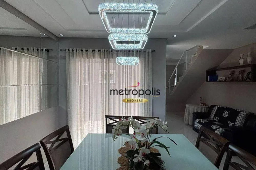 Sobrado, 3 quartos, 242 m² - Foto 1