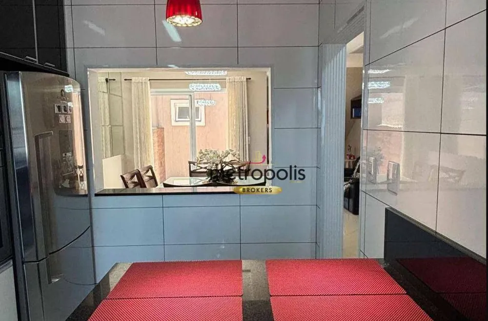 Sobrado, 3 quartos, 242 m² - Foto 3