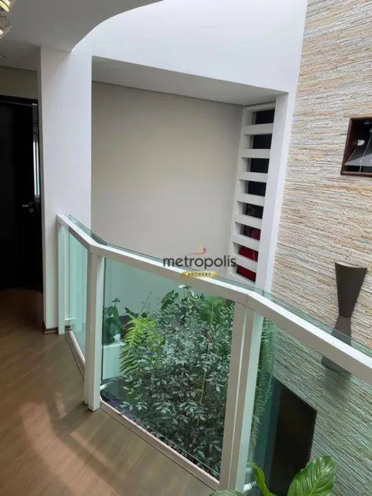 Sobrado, 3 quartos, 256 m² - Foto 1