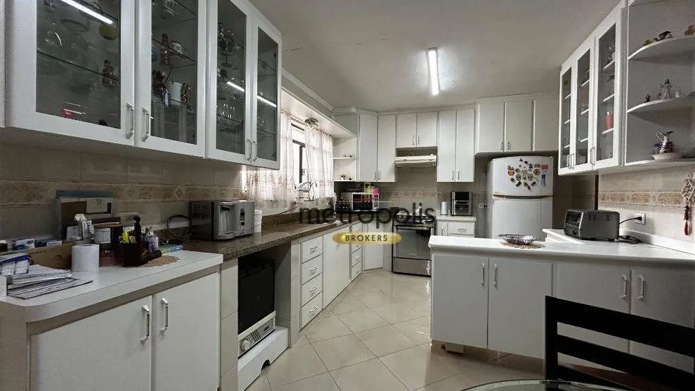 Sobrado, 3 quartos, 287 m² - Foto 1