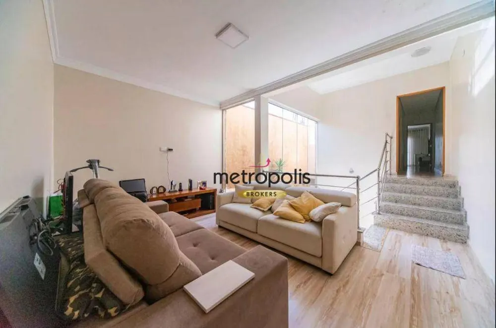 Sobrado, 3 quartos, 240 m² - Foto 1