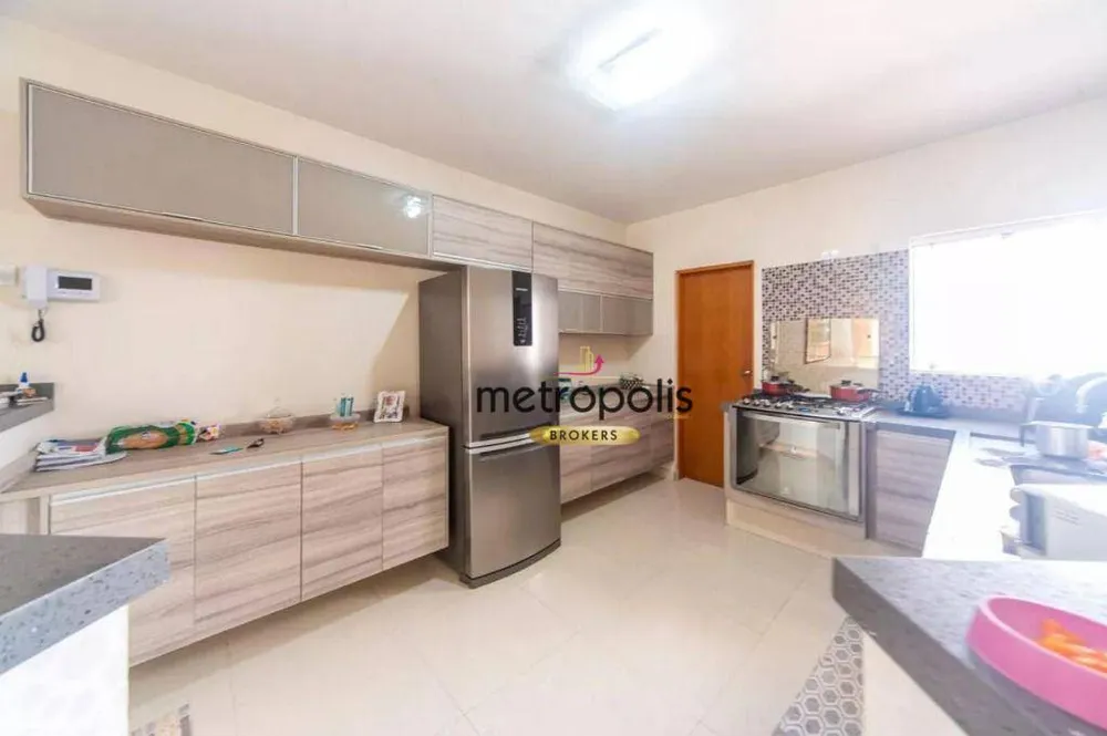 Sobrado, 3 quartos, 240 m² - Foto 3