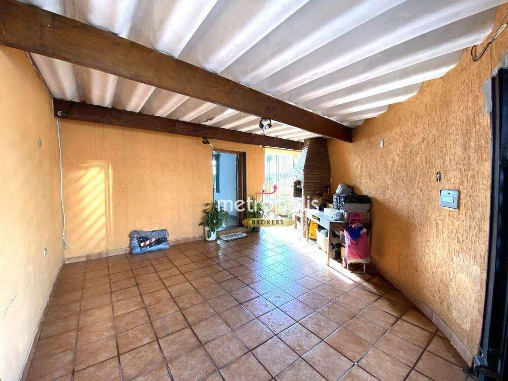 Sobrado à venda com 4 quartos, 187m² - Foto 1