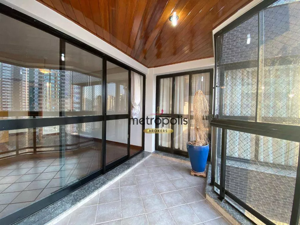 Apartamento à venda com 3 quartos, 196m² - Foto 2