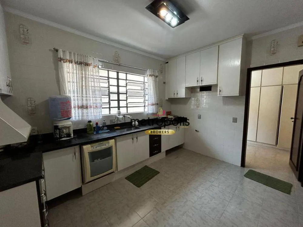 Casa, 3 quartos, 225 m² - Foto 2