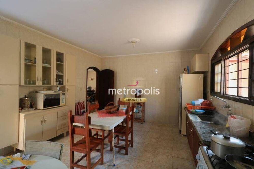 Sobrado à venda com 5 quartos, 130m² - Foto 4