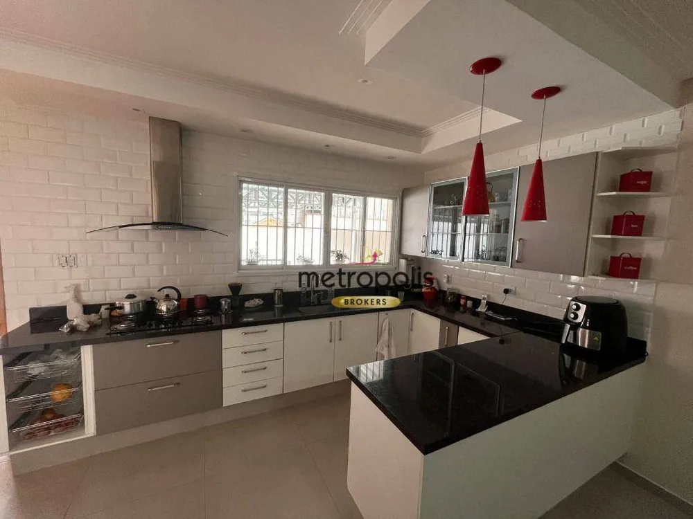Sobrado, 3 quartos, 367 m² - Foto 2