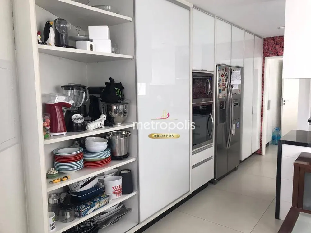 Sobrado, 3 quartos, 427 m² - Foto 1