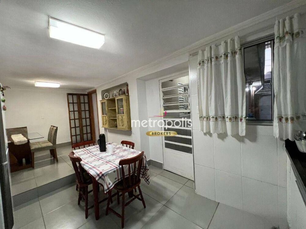 Casa à venda com 3 quartos, 161m² - Foto 4