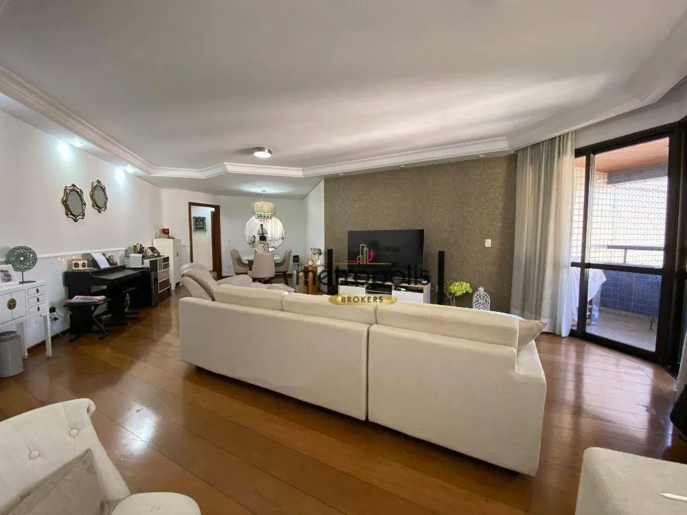 Apartamento, 4 quartos, 207 m² - Foto 2