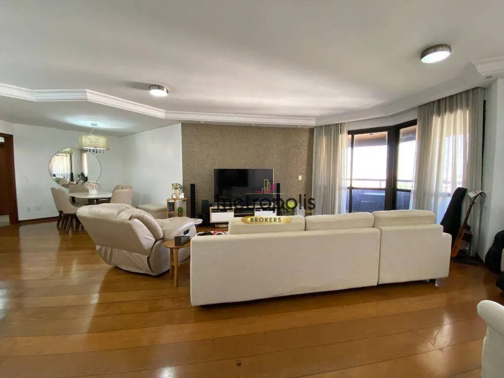 Apartamento, 4 quartos, 207 m² - Foto 1