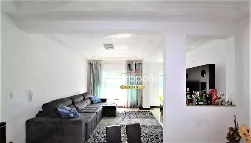 Sobrado, 3 quartos, 266 m² - Foto 1