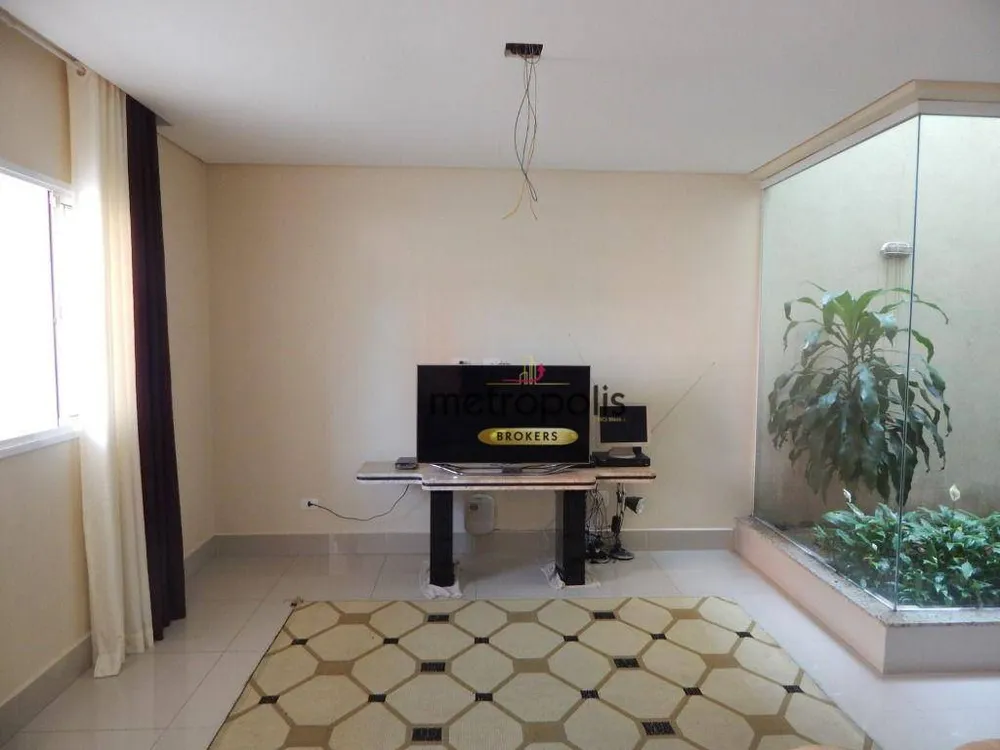 Sobrado, 3 quartos, 245 m² - Foto 1