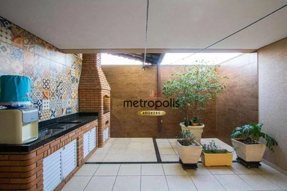 Sobrado, 3 quartos, 212 m² - Foto 1
