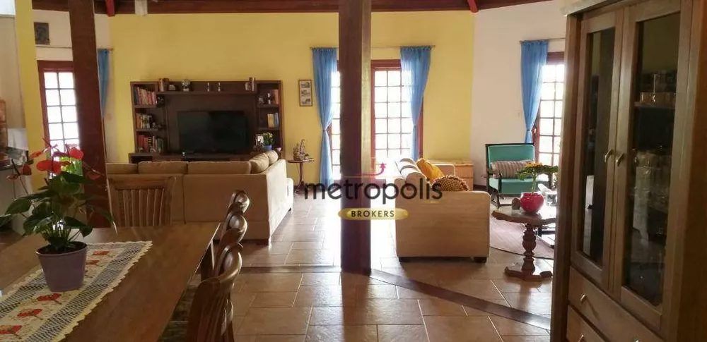 Chácara, 4 quartos, 1050 m² - Foto 4
