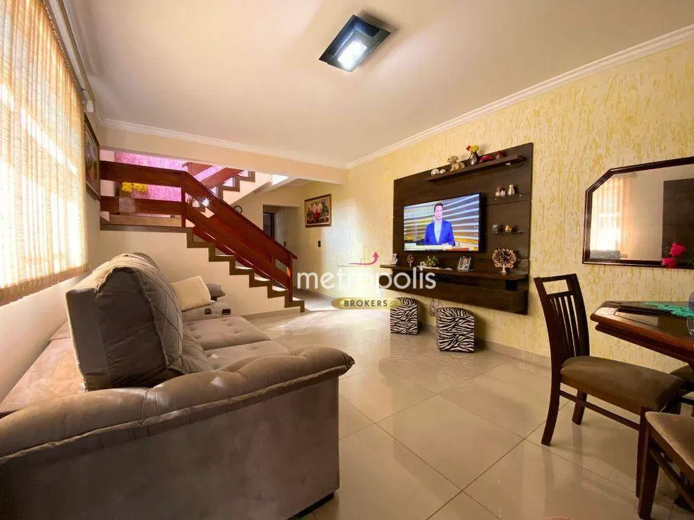 Sobrado, 6 quartos, 280 m² - Foto 2