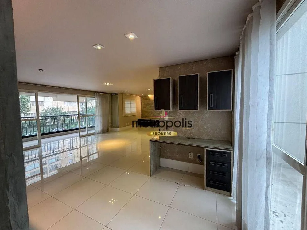 Apartamento, 3 quartos, 215 m² - Foto 5