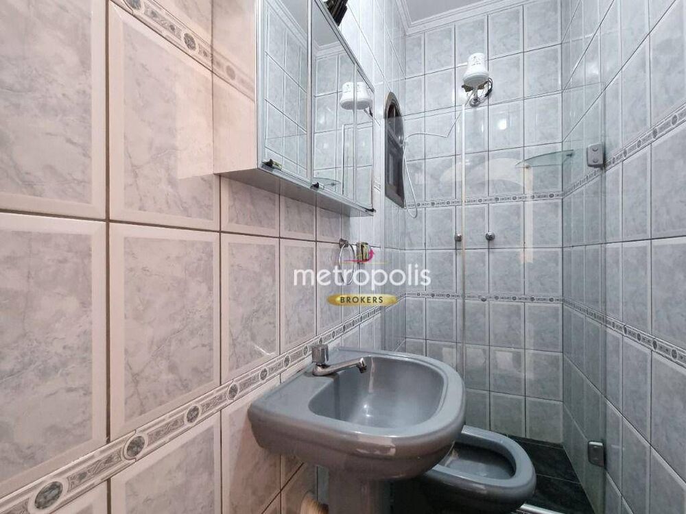 Sobrado à venda com 4 quartos, 150m² - Foto 4