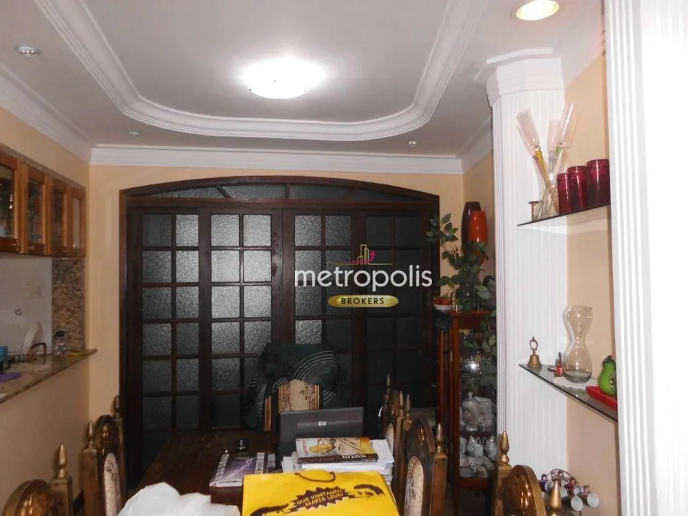 Sobrado, 3 quartos, 270 m² - Foto 1