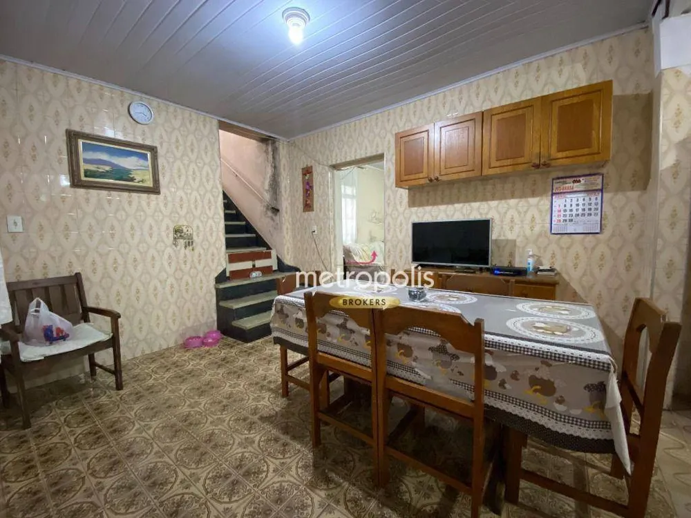 Sobrado, 2 quartos, 450 m² - Foto 1