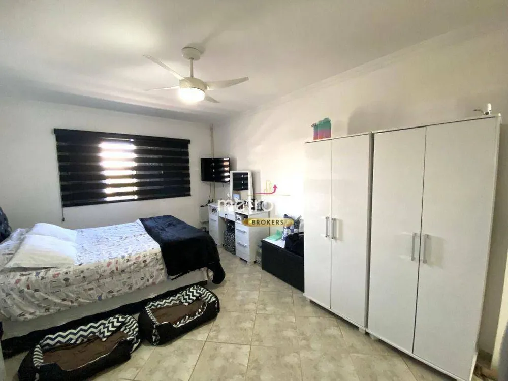 Sobrado, 3 quartos, 241 m² - Foto 2