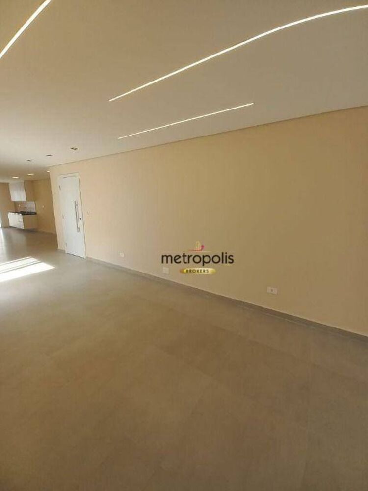 Casa à venda e aluguel com 4 quartos, 220m² - Foto 1
